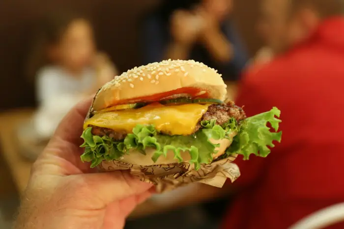 Cheeseburger ($8)<br/>